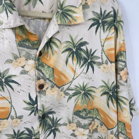 Tommy Bahama Men’s Silk Hawaiian Yellow Shirt Size Large - Picture 3 of 4